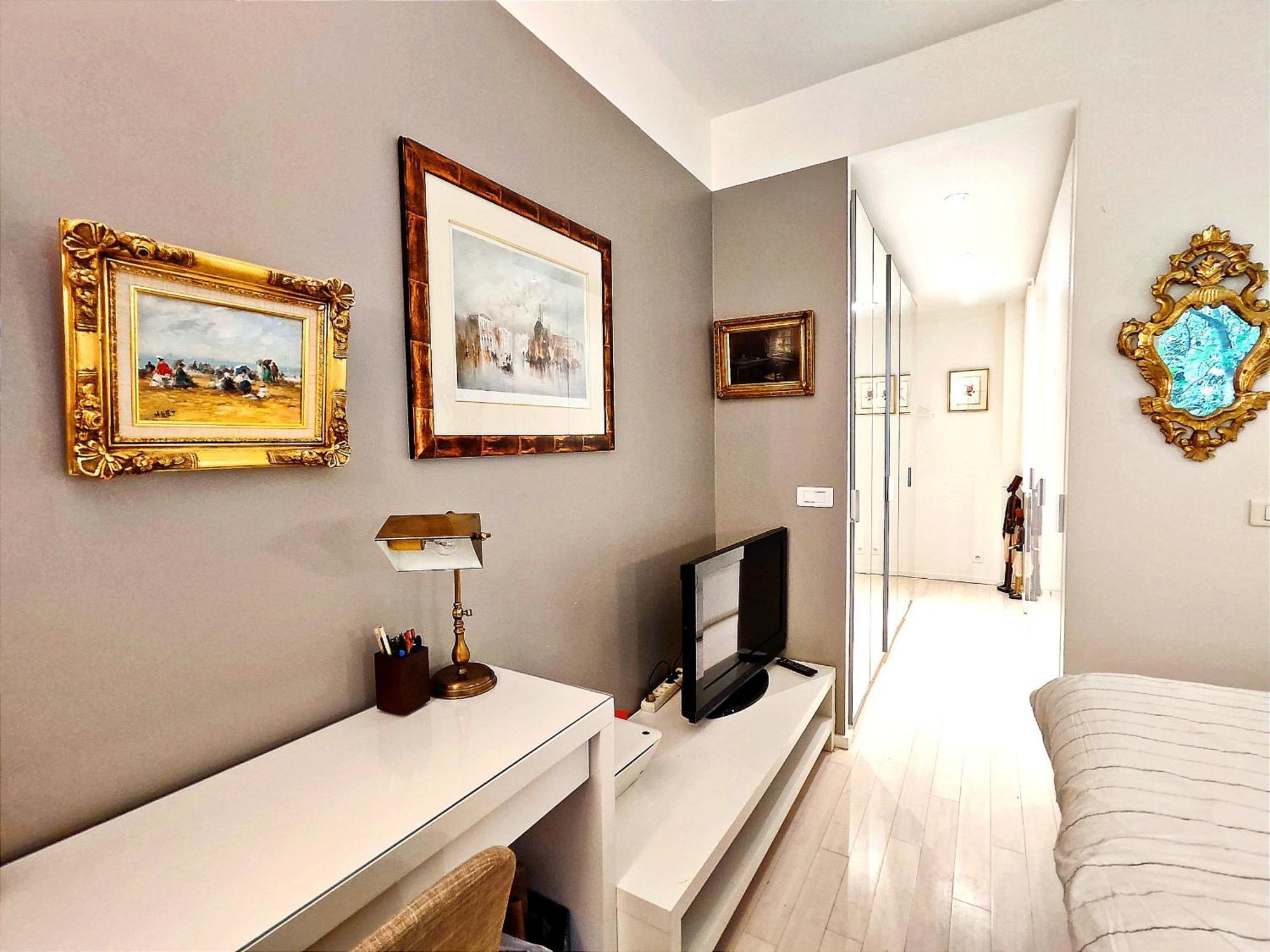 Avenue De Salonique - 17 Appartement